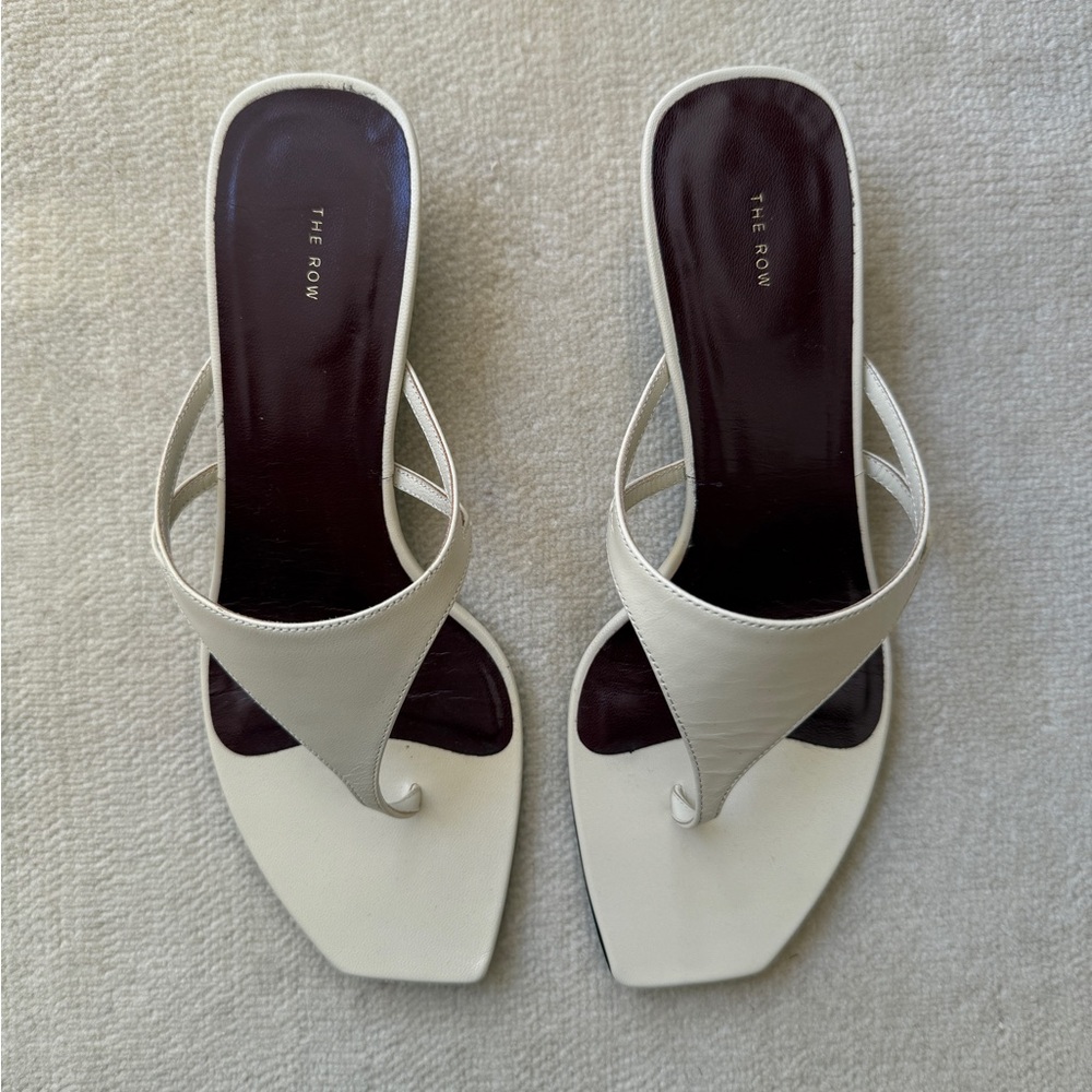 The Row Graphic Thong Sandals